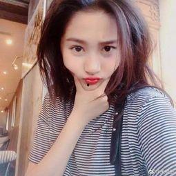 国产精网红自拍视频,揭秘网红生活幕后