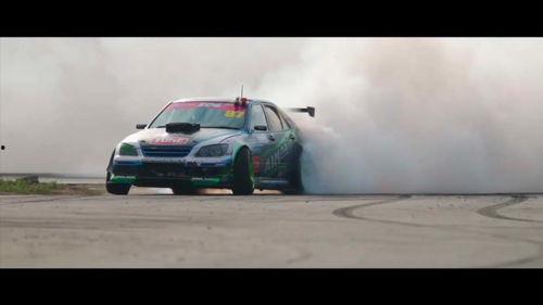 国产赛车视频推荐大全集,激情赛道，速度与激情的视觉盛宴