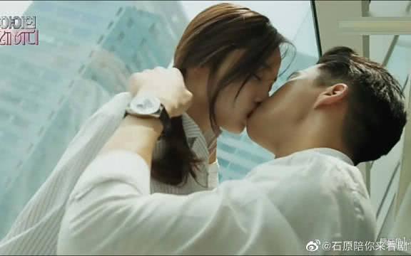 吻戏国产剧花絮视频合集