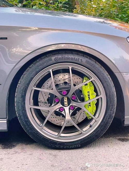 国产双卡钳改装视频,性能升级，视觉盛宴