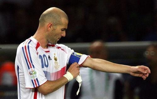 国产搞笑十佳球星视频大全,笑料百出！国产搞笑十佳球星视频大盘点