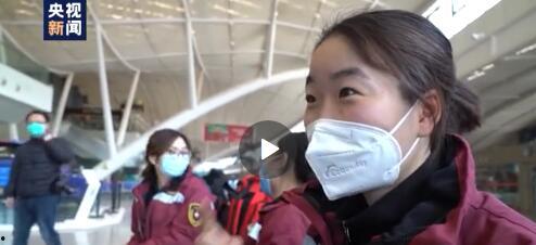 国产小孩穿战衣视频在线观看,萌态可掬引网友热议