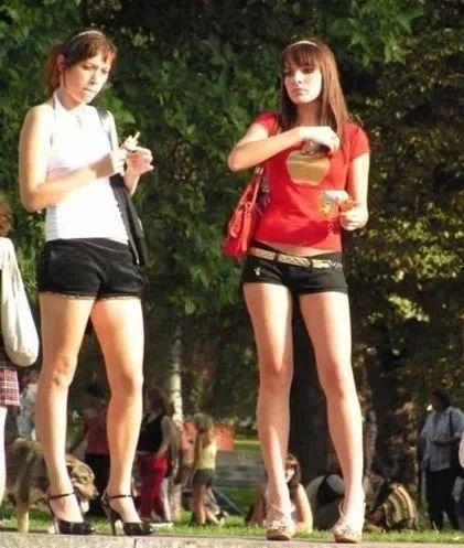 俄罗斯美女国产自慰视频  第2张